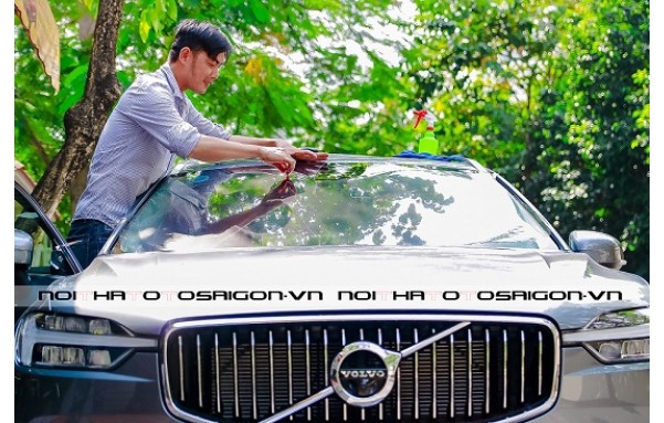 DÁN PHIM  KÍNH CÁCH NHIỆT CHO XE VOLVO 