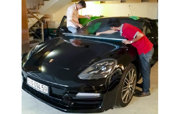 DÁN PHIM CÁCH NHIỆT CHO XE PORSCHE