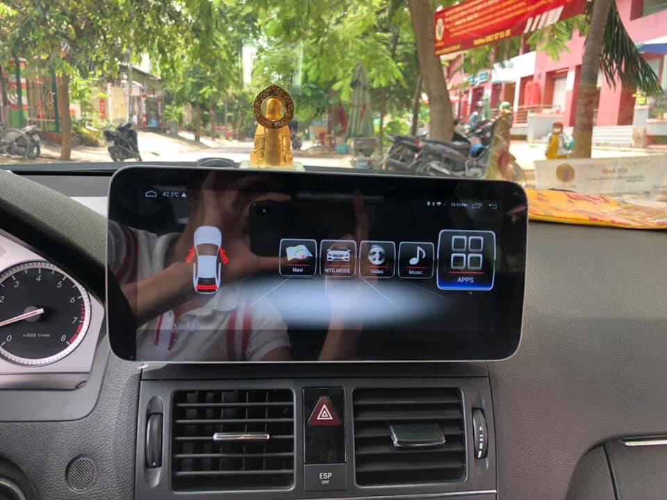 man-hinh-android-xe-mercedes-c200